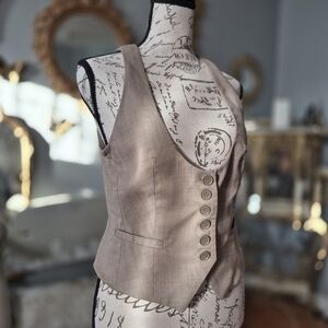 New York & Company Beige Vest Size 0